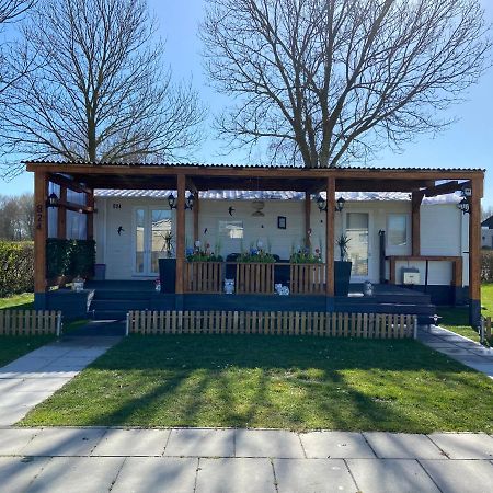 Cheerful And Relaxing Chalet Viena Dirkshorn Exterior foto
